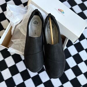 Clarks cloudsteppers new in box black sillian paz shoes, size 8 women’s